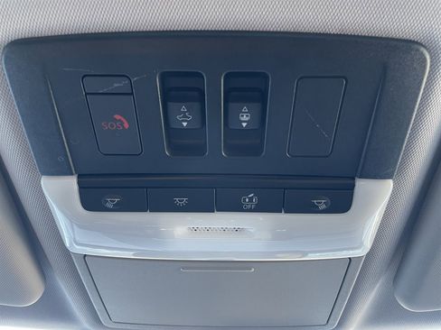 Used 2023 Mitsubishi Outlander SE FWD image 35