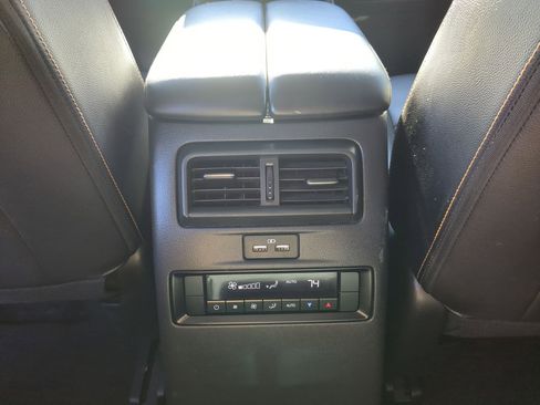 Used 2024 MAZDA CX-90 3.3 Turbo w/ Select Package image 28