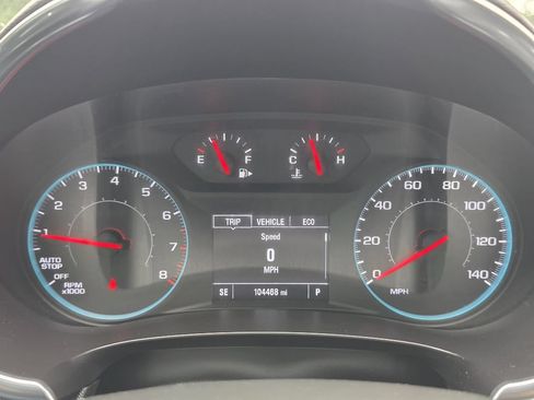 Used 2020 Chevrolet Malibu LT FWD image 33