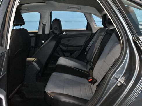 New 2026 Volkswagen Jetta SE FWD image 18