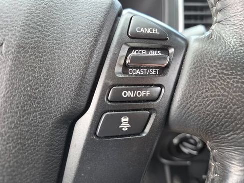 Used 2022 Nissan Frontier SV AWD/4WD image 21