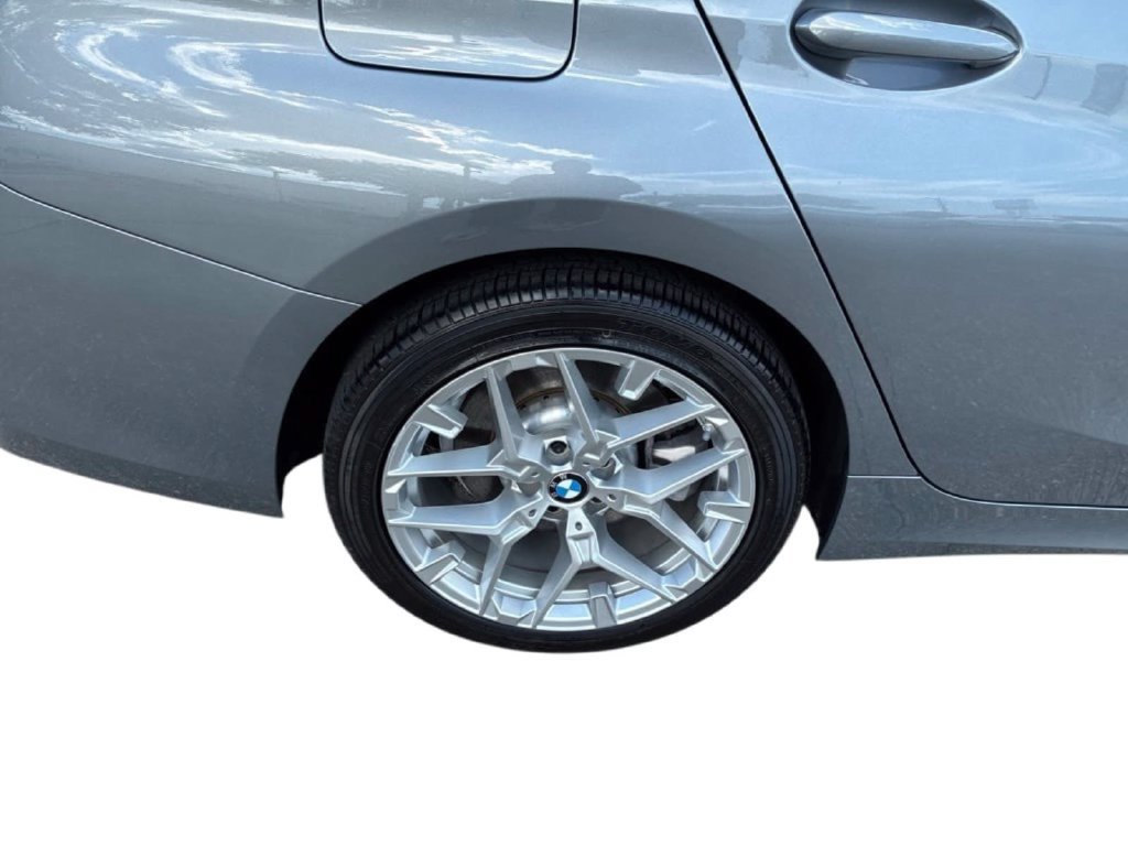 Used 2025 BMW 330i Sedan RWD image 11