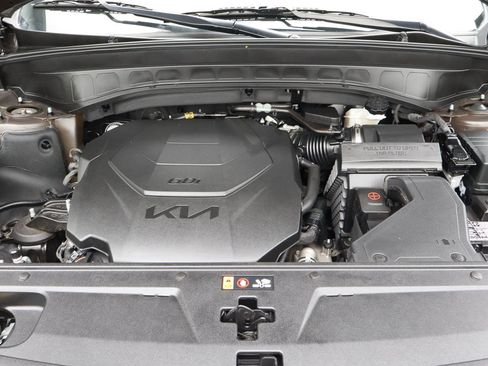 Used 2025 Kia Telluride S FWD image 18