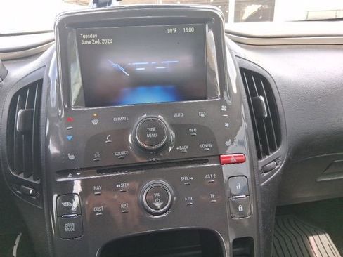 Used 2015 Chevrolet Volt Premium w/ Premium Trim Package FWD image 7