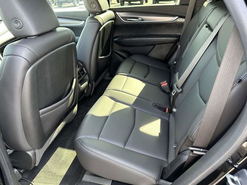 Used 2023 Cadillac XT5 Luxury image 12