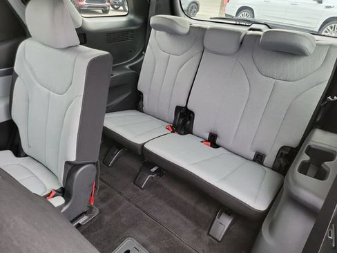 Used 2020 Hyundai Palisade SE AWD/4WD image 27