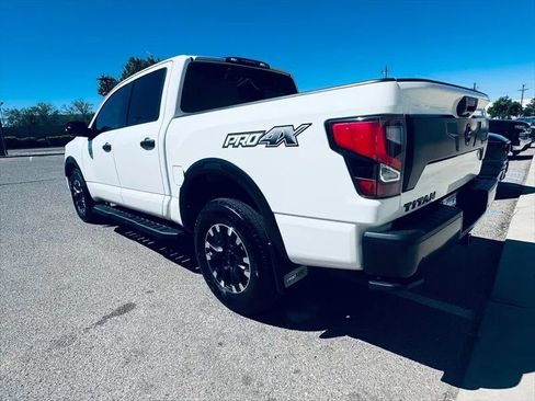 Used 2021 Nissan Titan PRO-4X w/ Pro-4x Convenience Package AWD/4WD image 4