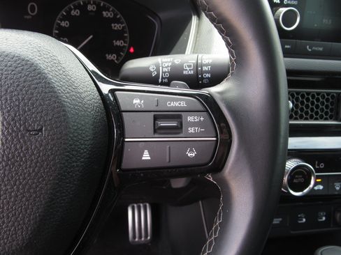 Used 2025 Honda Civic Sport image 23