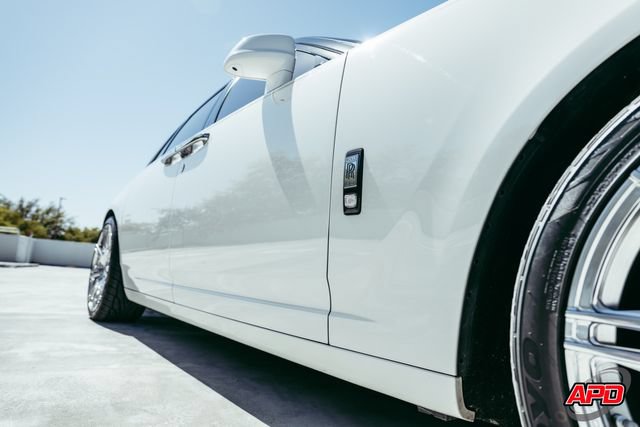 Used 2017 Rolls-Royce Ghost RWD image 35