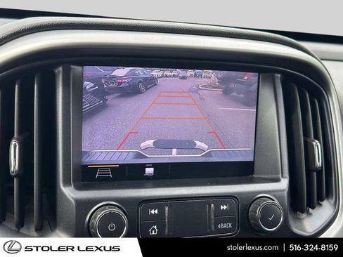 Used 2020 Chevrolet Colorado LT AWD/4WD image 34