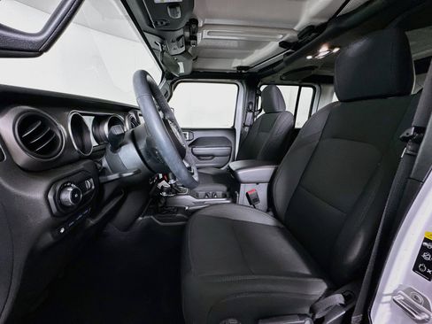 Used 2023 Jeep Wrangler Unlimited w/ Cold Weather Group AWD/4WD image 13