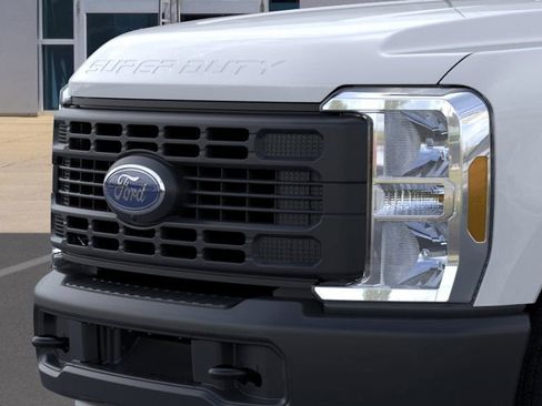 New 2026 Ford F350 XL w/ 360-Degree Camera Package image 17