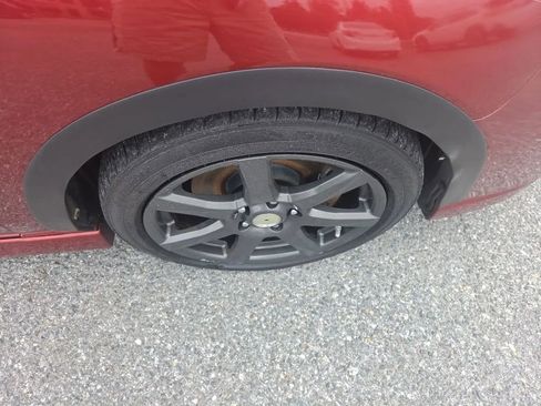 Used 2010 MAZDA MAZDA5 Touring FWD image 24
