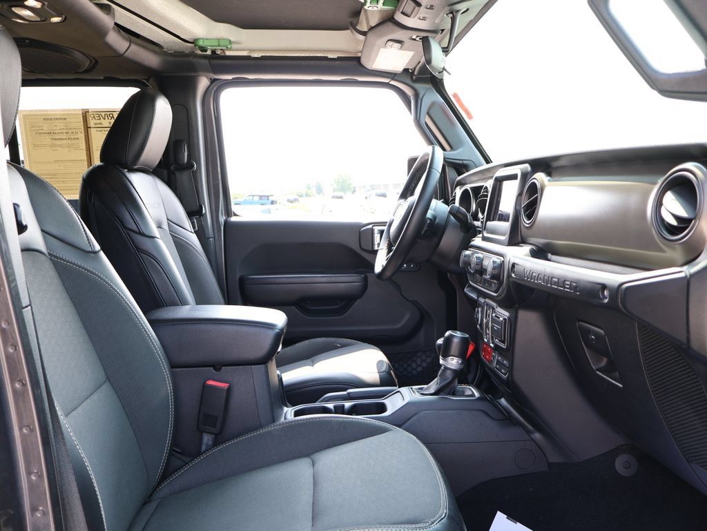 Used 2020 Jeep Wrangler Unlimited Sport AWD/4WD image 8