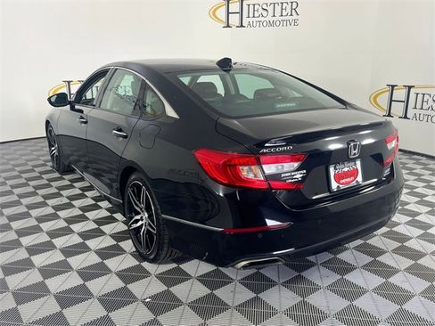 Used 2021 Honda Accord Touring image 5