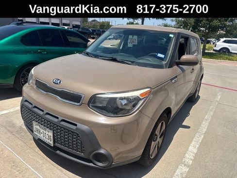 Used 2016 Kia Soul w/ Option Group 020 FWD image 1