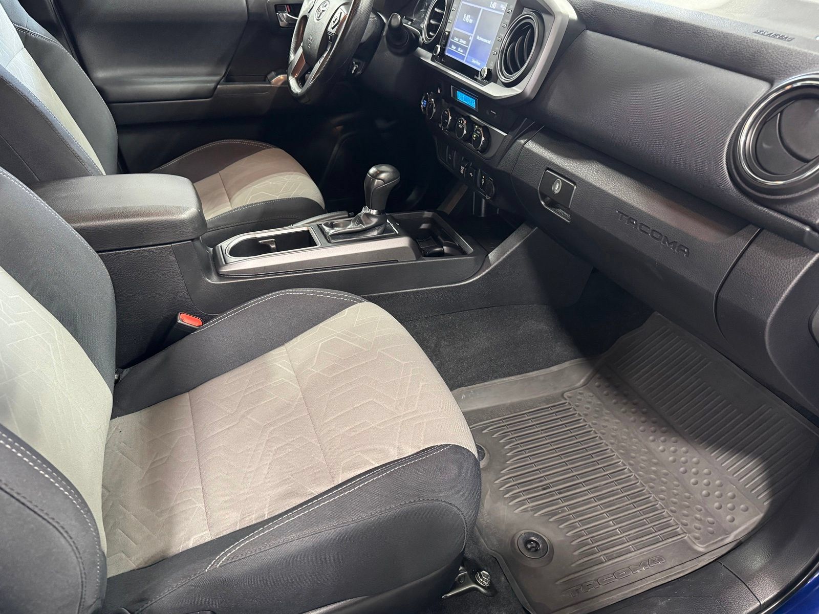 Used 2022 Toyota Tacoma TRD Sport AWD/4WD image 51