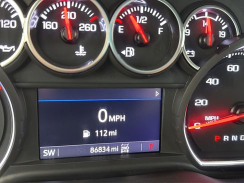 Used 2023 Chevrolet Silverado 2500 LT AWD/4WD image 10