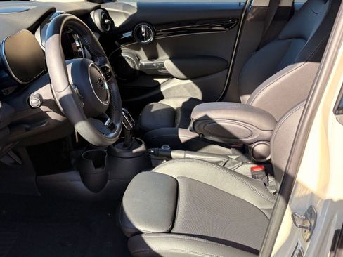 Used 2023 MINI Cooper S image 5