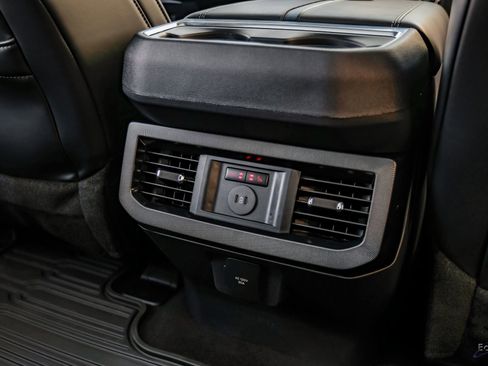 Used 2026 Ford F450 Platinum w/ FX4 Off-Road Package image 98