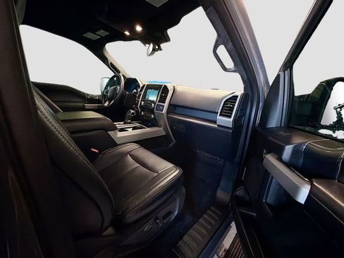 Used 2018 Ford F150 Lariat w/ Equipment Group 502A Luxury image 28