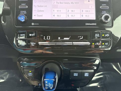 Used 2022 Toyota Prius image 31