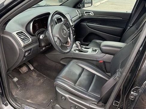 Used 2022 Jeep Grand Cherokee Limited image 5