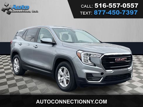 Used 2024 GMC Terrain SLE image 1