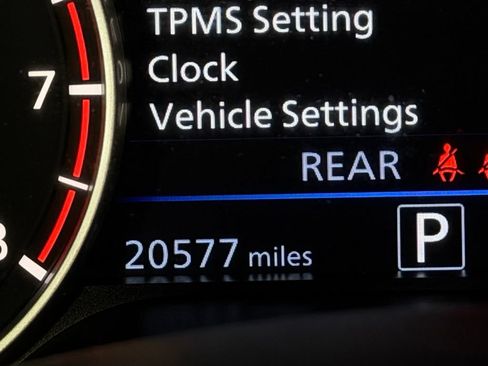 Used 2023 Nissan Altima 2.5 SR AWD/4WD image 17