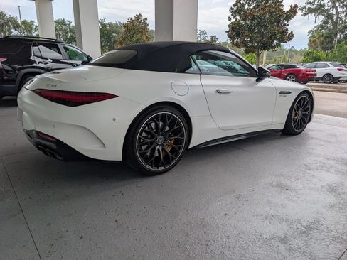 Used 2022 Mercedes-Benz SL 63 AMG 4MATIC w/ Driver Assistance Package image 7