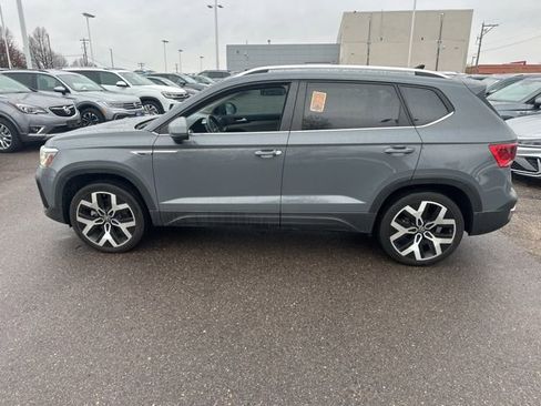 Used 2023 Volkswagen Taos SEL AWD/4WD image 6