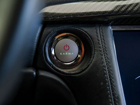 Used 2018 Karma Revero Luxury RWD image 22