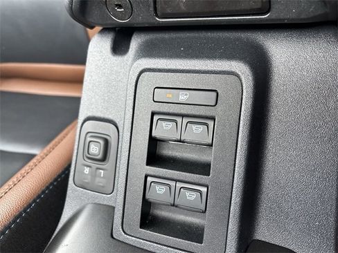 Used 2023 Ford Bronco Outer Banks image 15