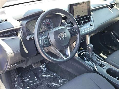 Used 2023 Toyota Corolla Cross LE AWD/4WD image 12