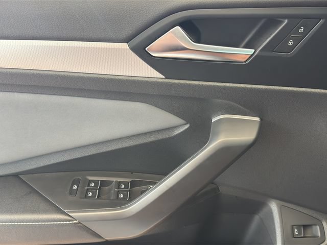 Certified 2026 Volkswagen Jetta SE FWD image 21