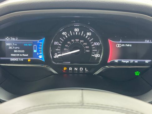Used 2017 Lincoln MKZ Select w/ Select Plus Package FWD image 22