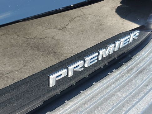Used 2023 Chevrolet Tahoe Premier AWD/4WD image 7