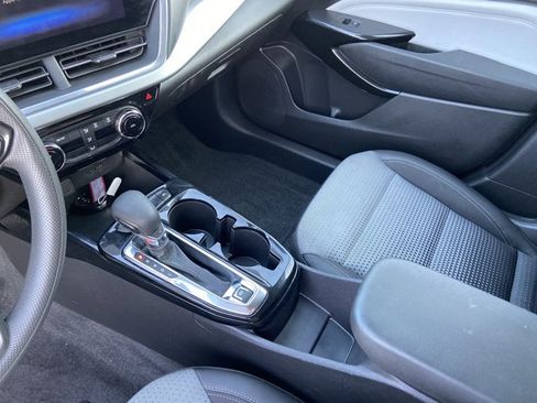 Used 2024 Chevrolet Trax LT image 24