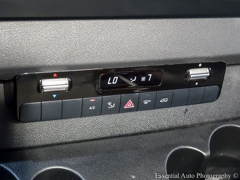 Used 2019 Mercedes-Benz Sprinter 170 image 12