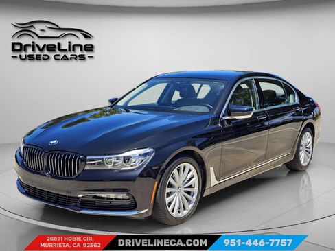 Used 2018 BMW 740i image 1