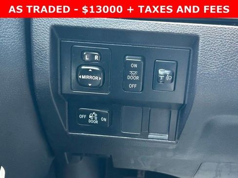 Used 2015 Toyota Tundra SR5 w/ SR5 Upgrade Package RWD image 19