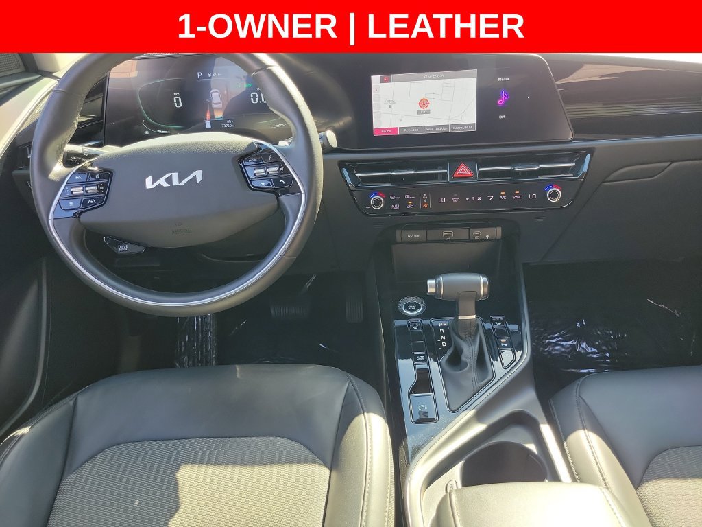 Used 2023 Kia Niro EX FWD image 12