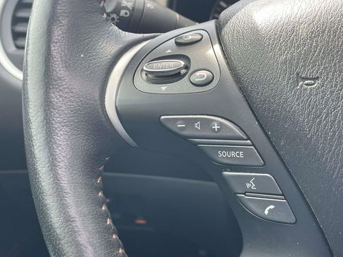 Used 2020 Nissan Pathfinder SL image 20