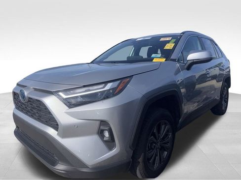 Used 2024 Toyota RAV4 XLE Premium w/ Weather Package AWD/4WD image 6