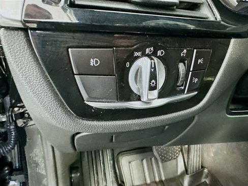 Used 2018 BMW 530i RWD image 10