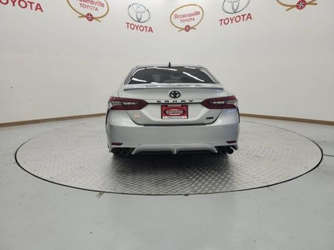 Used 2021 Toyota Camry XSE FWD image 7