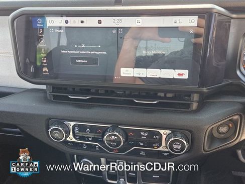 Used 2024 Jeep Wrangler Unlimited Sport w/ Convenience Group AWD/4WD image 17