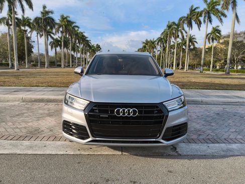 Used 2018 Audi Q5 2.0T Premium w/ Convenience Package AWD/4WD image 2