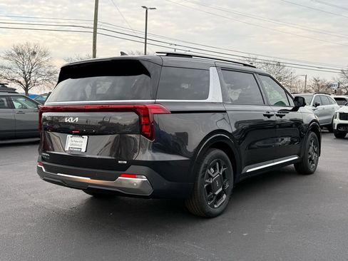 New 2026 Kia Carnival SX image 3