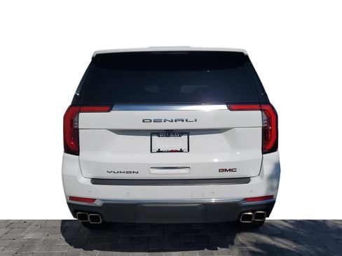 Used 2025 GMC Yukon Denali image 5